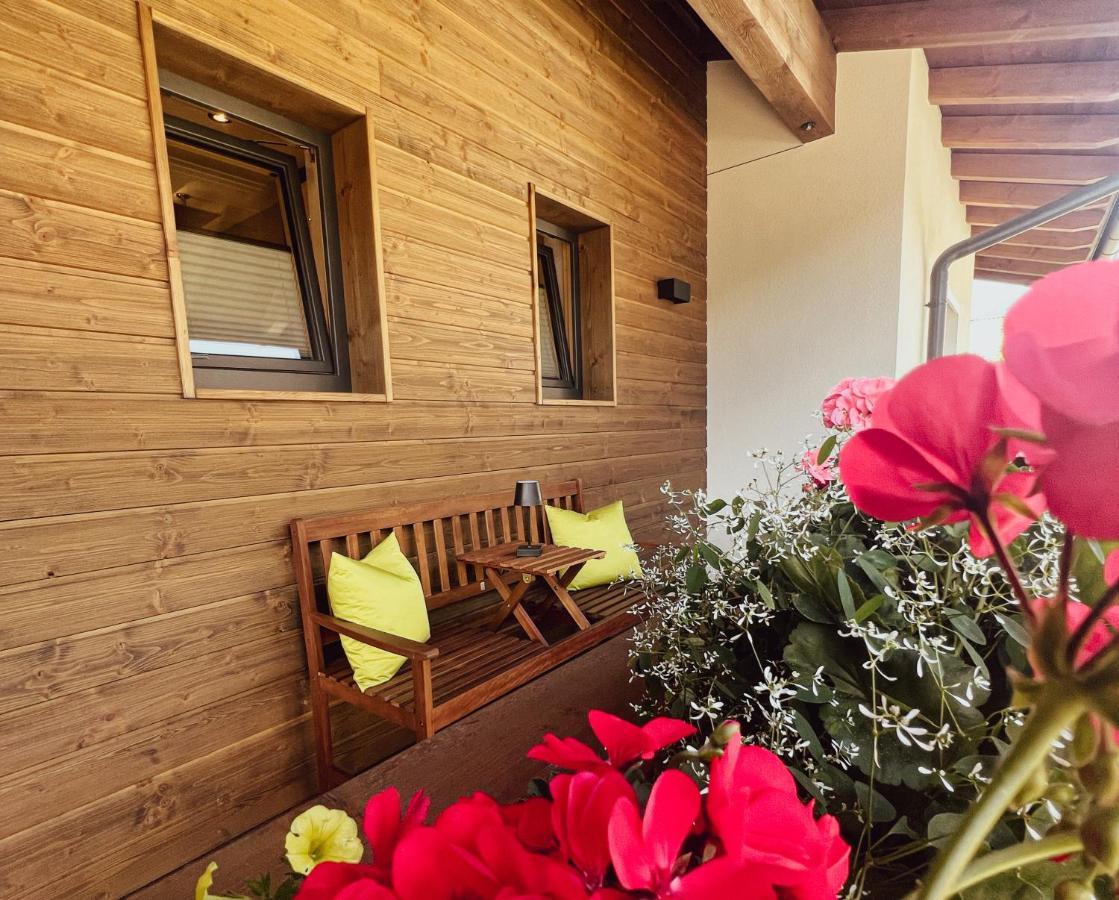 Apartment Goldene Mitte Aschau Im Zillertal Exterior photo
